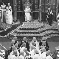 Queen Elizabeth II addresses in opening of Parliament. (Date unknowns on pictures, but may can 1958, the first hour the opening of Parliament was filmed.)